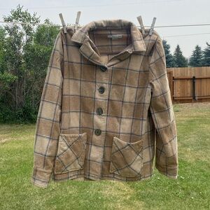 Pendleton 100% Wool Plaid Jacket Coat Sweater Medium Brown Tan Fall